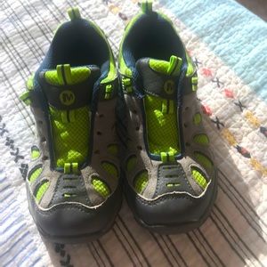 Like New! Little Boy Sz 12.5 Merrell hiking shoes